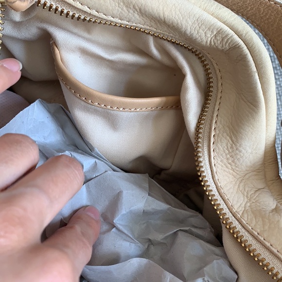 Kenneth Cole Cream leather bag with braided straps - Picture 5 of 11